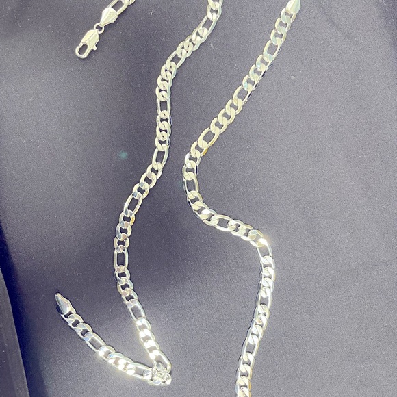 Silver Necklage - Picture 3 of 3